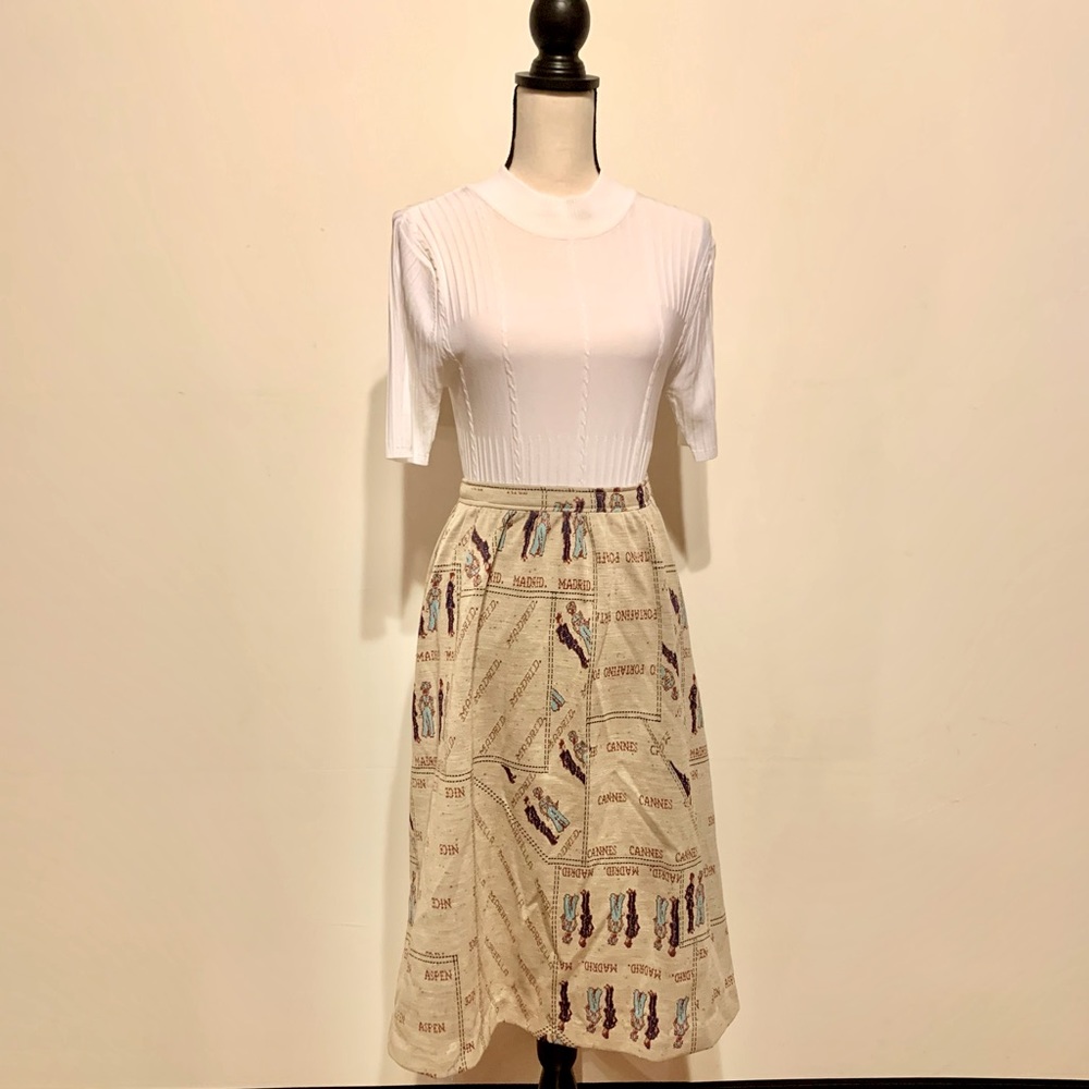 Vintage Handmade Women’s A-line Skirt that celebrates the cities in Spain.